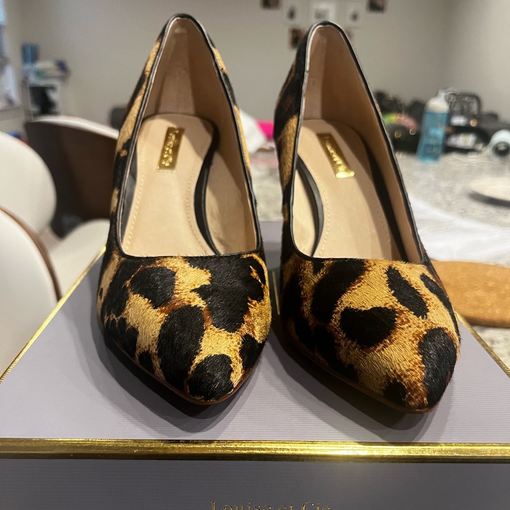 Louise et Cie Hanabeth Genuine Calf Hair Pump